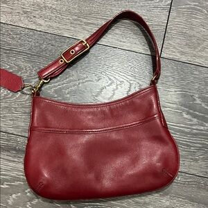 Chic Burgundy Leather Shoulder Bag